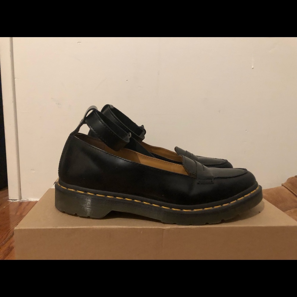 Doc Marten Leona W9